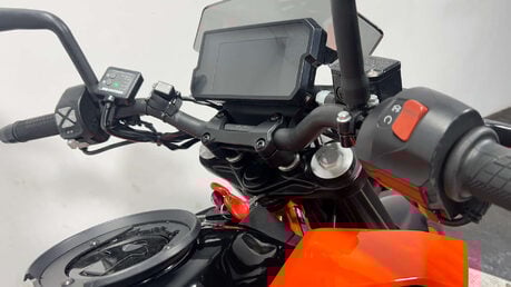 KTM 390 DUKE ONLY 8K SERVICED, WARRANTY, SUPERMOTO 390CC A2 23