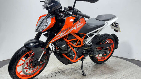 KTM 390 DUKE ONLY 8K SERVICED, WARRANTY, SUPERMOTO 390CC A2 5