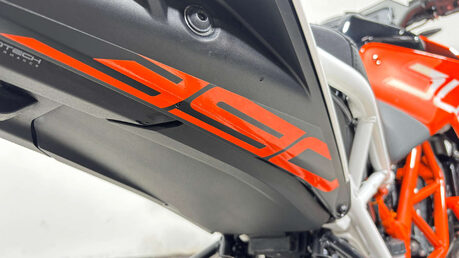 KTM 390 DUKE ONLY 8K SERVICED, WARRANTY, SUPERMOTO 390CC A2 30