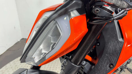 KTM 390 DUKE ONLY 8K SERVICED, WARRANTY, SUPERMOTO 390CC A2 39