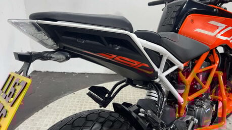 KTM 390 DUKE ONLY 8K SERVICED, WARRANTY, SUPERMOTO 390CC A2 9