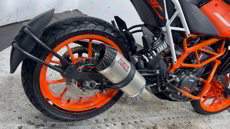 KTM 390 DUKE ONLY 8K SERVICED, WARRANTY, SUPERMOTO 390CC A2 10