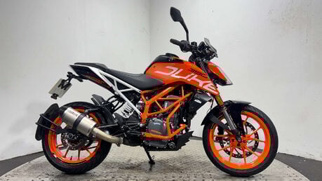 KTM 390 DUKE ONLY 8K SERVICED, WARRANTY, SUPERMOTO 390CC A2 25