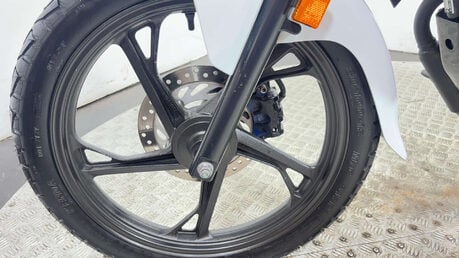 Honda CB 125 Naked Petrol Manual Euro 5 (11 ps) 10