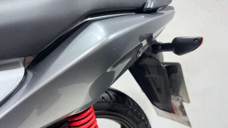 Honda CB 125 Naked Petrol Manual Euro 5 (11 ps) 33