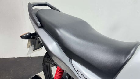 Honda CB 125 Naked Petrol Manual Euro 5 (11 ps) 12