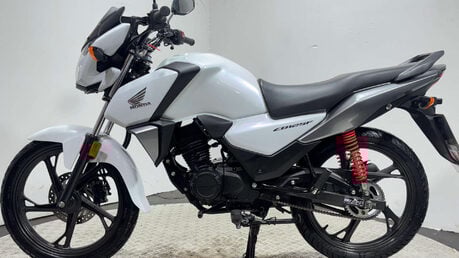 Honda CB 125 Naked Petrol Manual Euro 5 (11 ps) 4