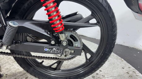 Honda CB 125 Naked Petrol Manual Euro 5 (11 ps) 13