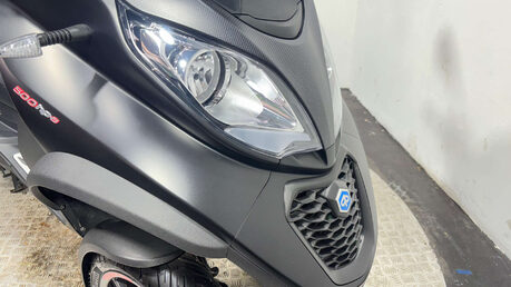 Piaggio MP3 HPE SPORT 2019 2636 MILES 3 wheeler trike NEW MOT 13
