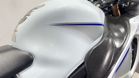 Suzuki GSX1300R Hayabusa Mk2 2016 12K NEW MOT SERVICED WARRANTY 27