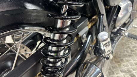 Triumph Bonneville 2017 7K SERVICED VERY CLEAN 1200CC RETRO BIKE 38