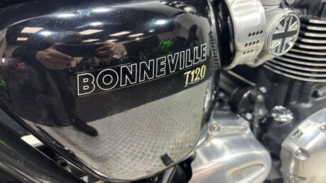 Triumph Bonneville 2017 7K SERVICED VERY CLEAN 1200CC RETRO BIKE 14