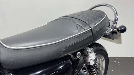 Triumph Bonneville 2017 7K SERVICED VERY CLEAN 1200CC RETRO BIKE 12