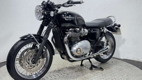 Triumph Bonneville 2017 7K SERVICED VERY CLEAN 1200CC RETRO BIKE 2