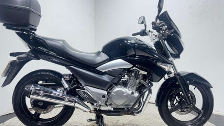 Suzuki Inazuma 2013 16K SERVICED WARRANTY 250CC COMMUTER BIKE 1