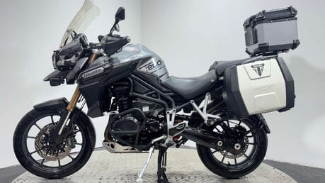 Triumph Explorer 1215 Adventure bike 2012 40k full luggage tourer 4