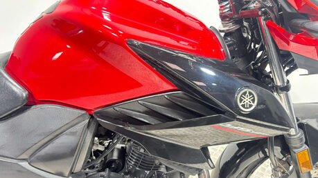 Yamaha YS125 2017 21K NEW MOT WARRANTY SERVICED 125CC LEARNER 7