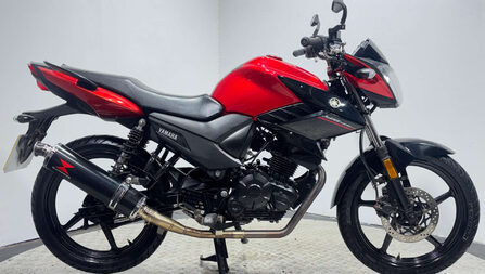 Yamaha YS125 2017 21K NEW MOT WARRANTY SERVICED 125CC LEARNER