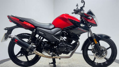 Yamaha YS125 2017 21K NEW MOT WARRANTY SERVICED 125CC LEARNER 1