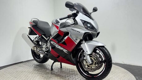 Honda CBR 2003 F4I INJECTED 29K NEW MOT, SERVICED, WARRANTY 600CC 2