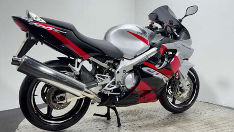 Honda CBR 2003 F4I INJECTED 29K NEW MOT, SERVICED, WARRANTY 600CC 3