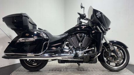 Victory Cross Country 1731 2012 36K THE ULTIMATE TOURER LUGGAGE CRUISER BIKE 1