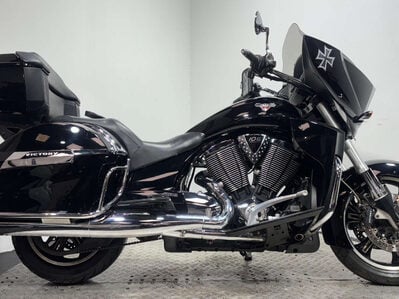 Victory Cross Country 1731 2012 36K THE ULTIMATE TOURER LUGGAGE CRUISER BIKE