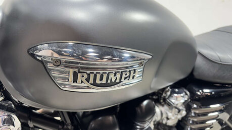 Triumph Bonneville 865 2005 25K NEW MOT SERVICED GREAT CONDITION RETRO CLASSIC 23