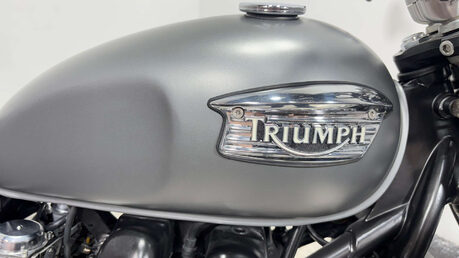 Triumph Bonneville 865 2005 25K NEW MOT SERVICED GREAT CONDITION RETRO CLASSIC 24