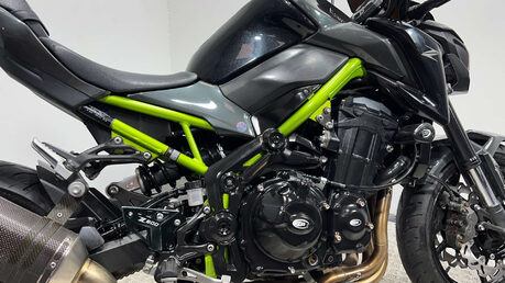 Kawasaki Z900 2018 SUPERNAKED 31K SERVICED WARRANTY NEW MOT 19