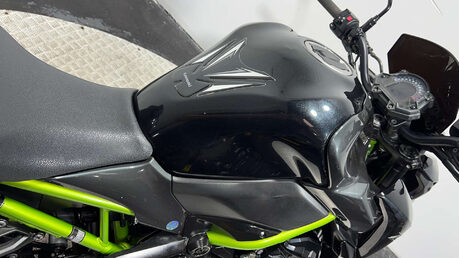 Kawasaki Z900 2018 SUPERNAKED 31K SERVICED WARRANTY NEW MOT 28