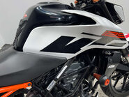 KTM Duke 2017 MK2 10K SERVICED NEW MOT WARRANTY 19