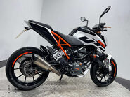 KTM Duke 2017 MK2 10K SERVICED NEW MOT WARRANTY 2