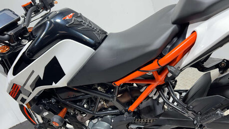 KTM Duke 2017 MK2 10K SERVICED NEW MOT WARRANTY 43