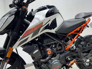 KTM Duke 2017 MK2 10K SERVICED NEW MOT WARRANTY 31