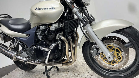 Kawasaki ZR 1999 ONLY 11K NEW MOT SERVICED WARRANTY 750CC NAKED BIKE 10