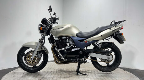 Kawasaki ZR 1999 ONLY 11K NEW MOT SERVICED WARRANTY 750CC NAKED BIKE 4