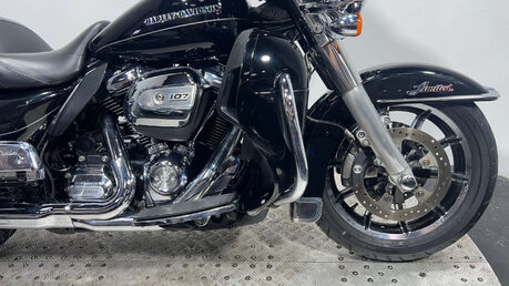 Harley-Davidson Touring 1745 FLHTK Ultra Limited 2017 34K NEW MOT WARRANTY 18