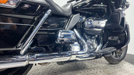 Harley-Davidson Touring 1745 FLHTK Ultra Limited 2017 34K NEW MOT WARRANTY 13