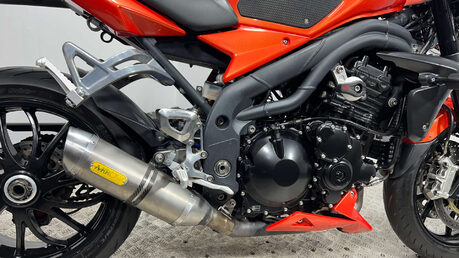 Triumph Speed Triple 2010 32K NEW MOT SERVICED SUPERNAKED 17