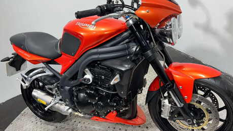 Triumph Speed Triple 2010 32K NEW MOT SERVICED SUPERNAKED 25