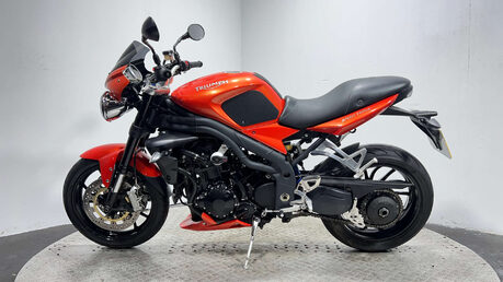 Triumph Speed Triple 2010 32K NEW MOT SERVICED SUPERNAKED 4