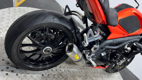 Triumph Speed Triple 2010 32K NEW MOT SERVICED SUPERNAKED 11