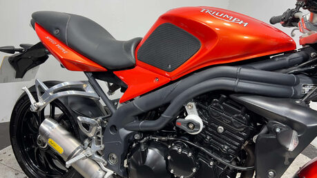 Triumph Speed Triple 2010 32K NEW MOT SERVICED SUPERNAKED 19