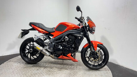 Triumph Speed Triple 2010 32K NEW MOT SERVICED SUPERNAKED 33