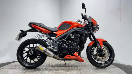 Triumph Speed Triple 2010 32K NEW MOT SERVICED SUPERNAKED 1