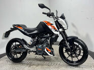 KTM Duke 2016 5k new part 125cc learner naked new mot serviced warranty 3