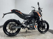 KTM Duke 2016 5k new part 125cc learner naked new mot serviced warranty 2