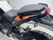 KTM Duke 2016 5k new part 125cc learner naked new mot serviced warranty 42