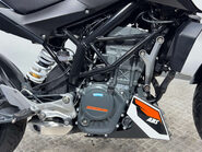 KTM Duke 2016 5k new part 125cc learner naked new mot serviced warranty 26
